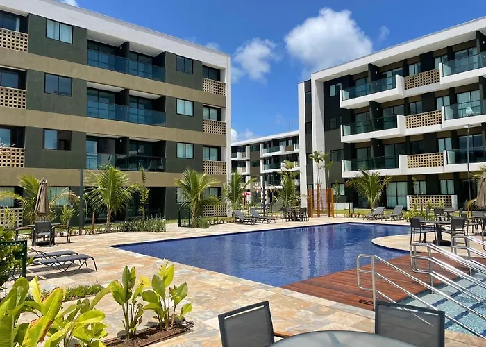 Flat Estudio De Luxo - Praia De Muro Alto - Piscinas - Ideal Para Casais, Familias Com Criancas - Ap Completo - Ar Cond, Wi Fi, Netflix, Estacionamento - 400 Mt Do Mar